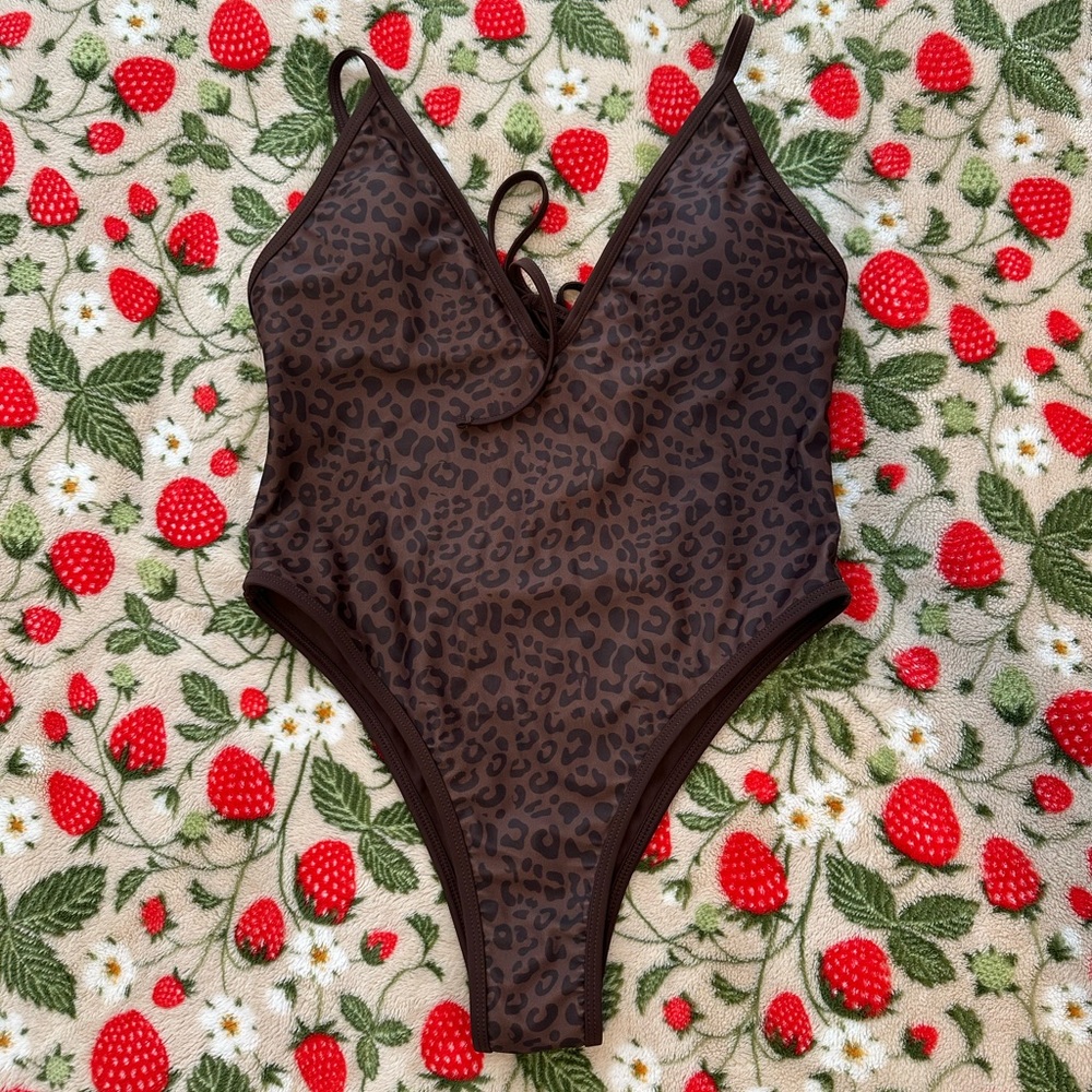 Chic Brown Leopard One Piece Swimsuit